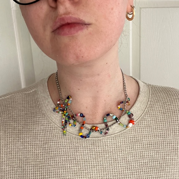 d’oinky WIGGLY CURB CHAIN BEADED NECKLACE HANDMADE Mushroom - Picture 6 of 6